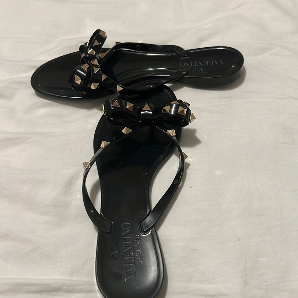 Valentino Garavani sandals brand new size 8